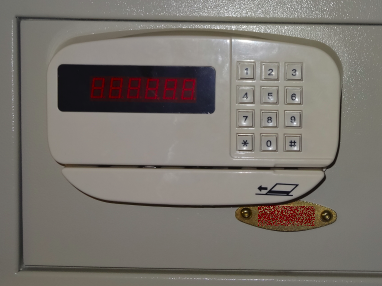 Foto eines handelsüblichen Hotelsafes